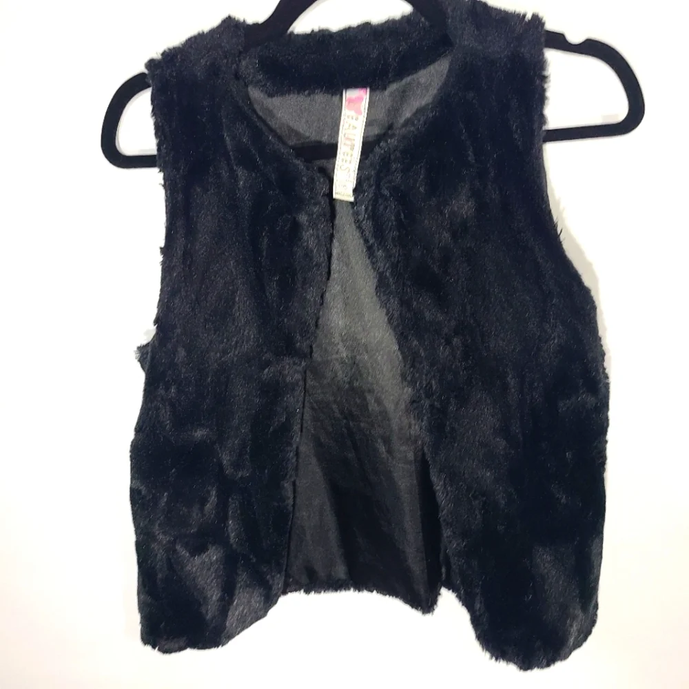 Beautees‎ Girls Size XL Faux Fur Vest Black